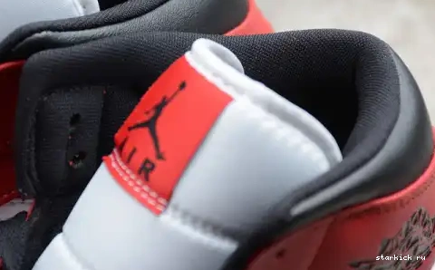 Jordan Chicago Mid 554724-069 1 Toe Air 554724-069 0630